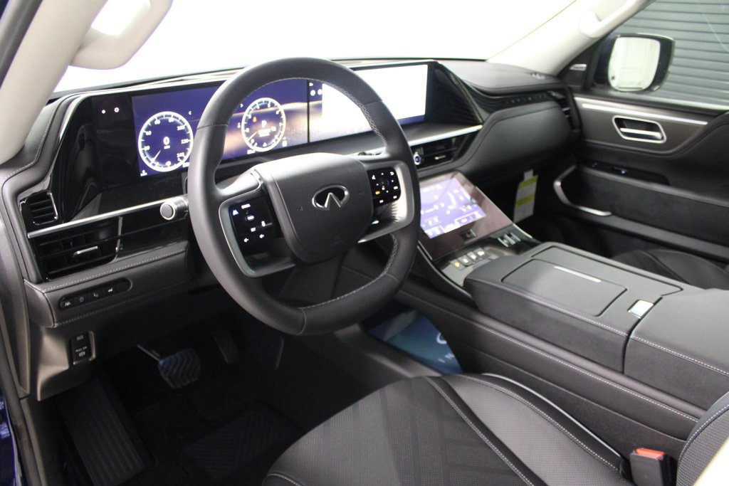 Certified 2025 INFINITI QX80 Luxe AWD/4WD image 4