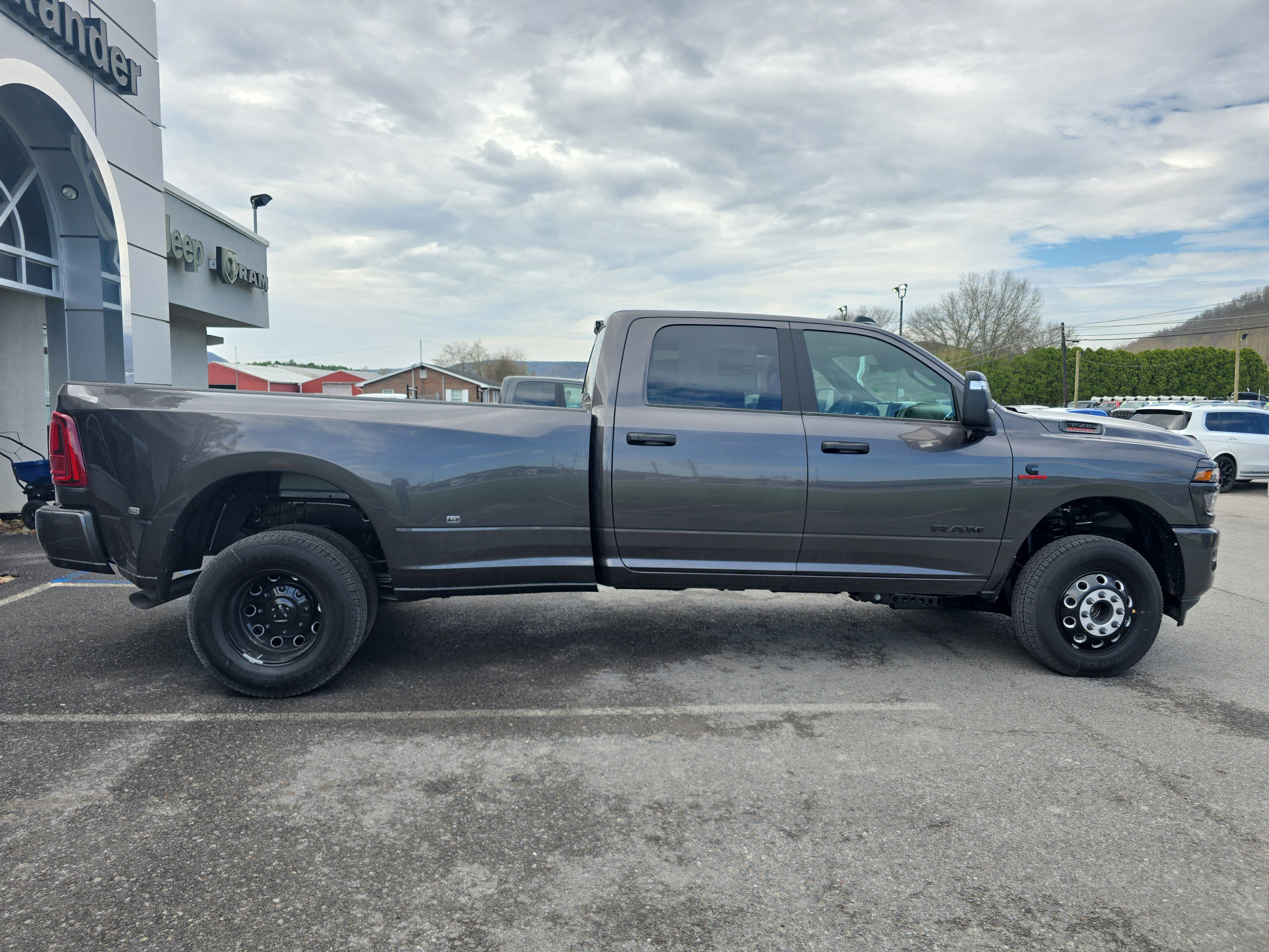 New 2026 RAM 3500 Big Horn AWD/4WD image 2