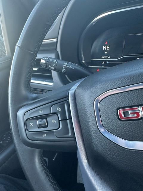 Used 2024 GMC Yukon XL SLT image 47