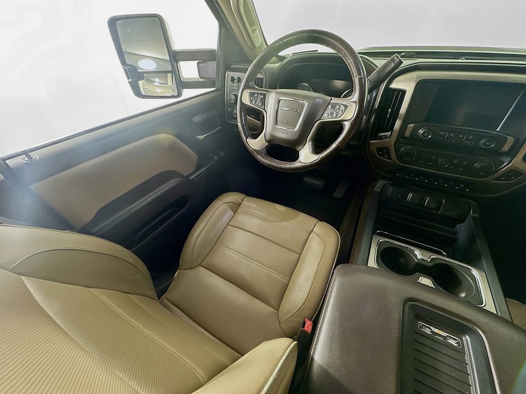 Used 2018 GMC Sierra 2500 Denali w/ Duramax Plus Package image 9