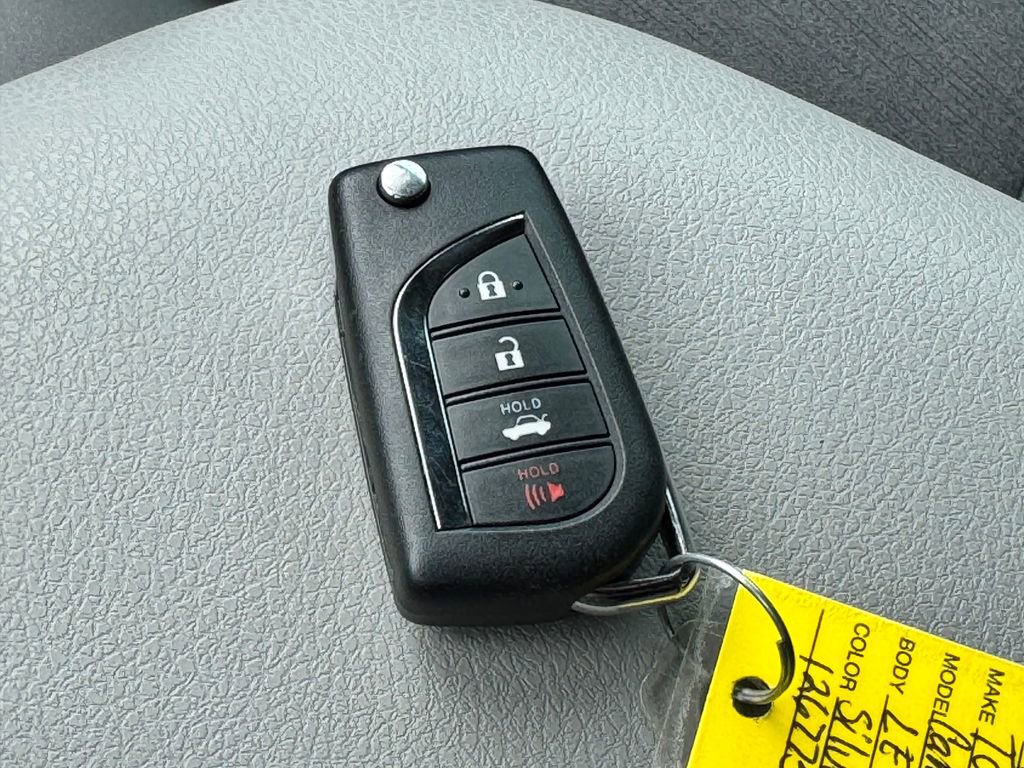 Used 2023 Toyota Camry LE FWD image 31