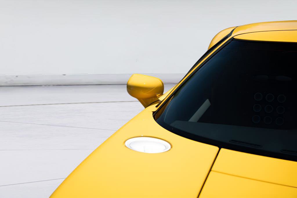 Used 2006 Ford GT RWD image 17