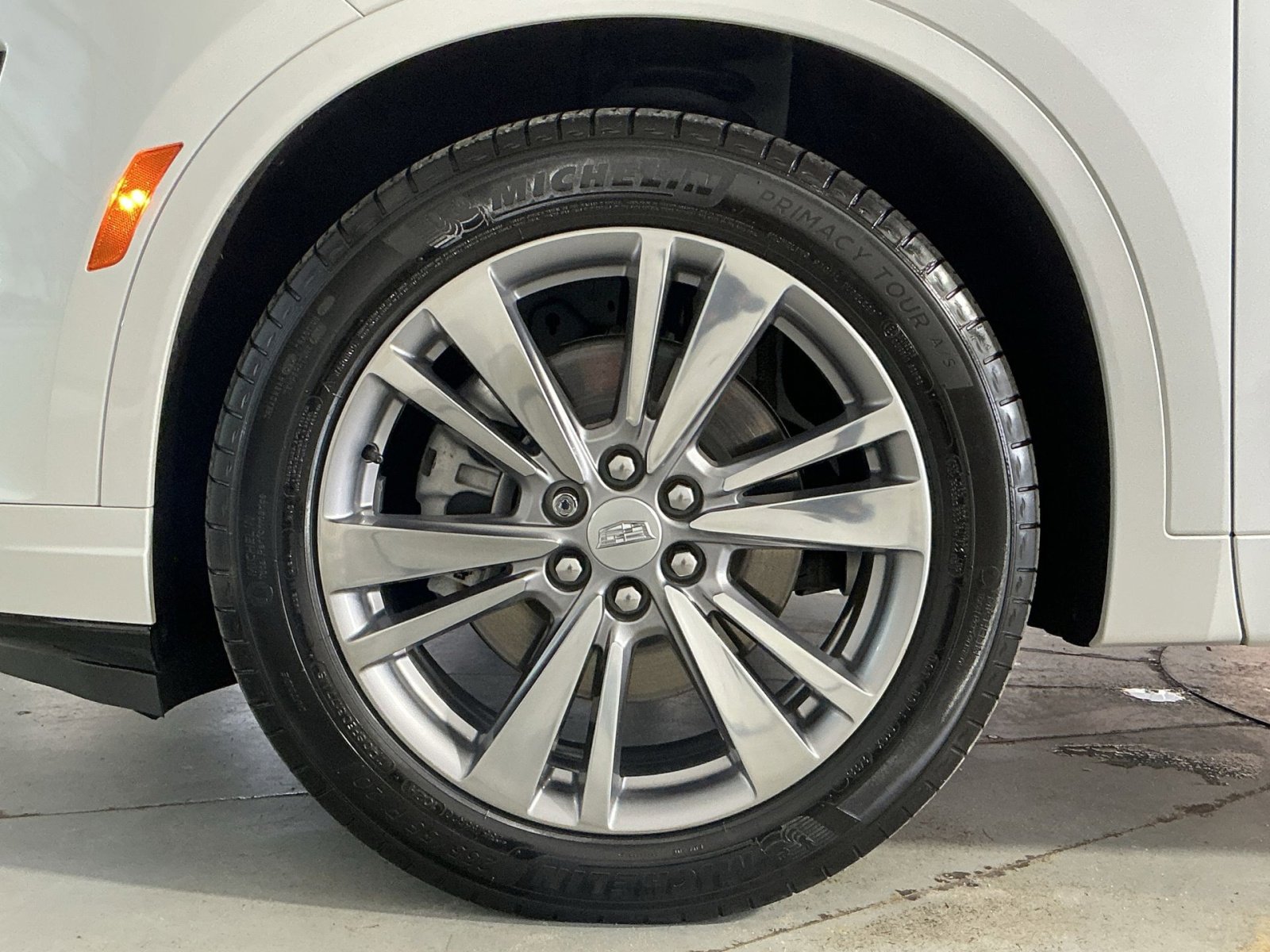 Used 2023 Cadillac XT6 Premium Luxury image 20
