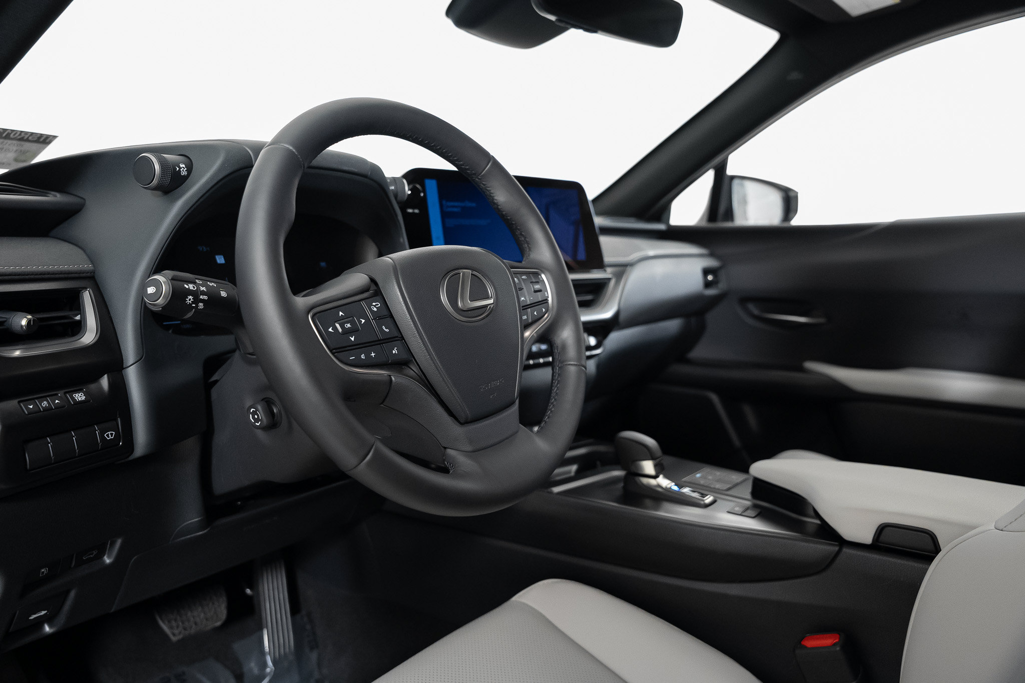 Used 2025 Lexus UX 300h AWD w/ Accessory Package (Z1) image 26