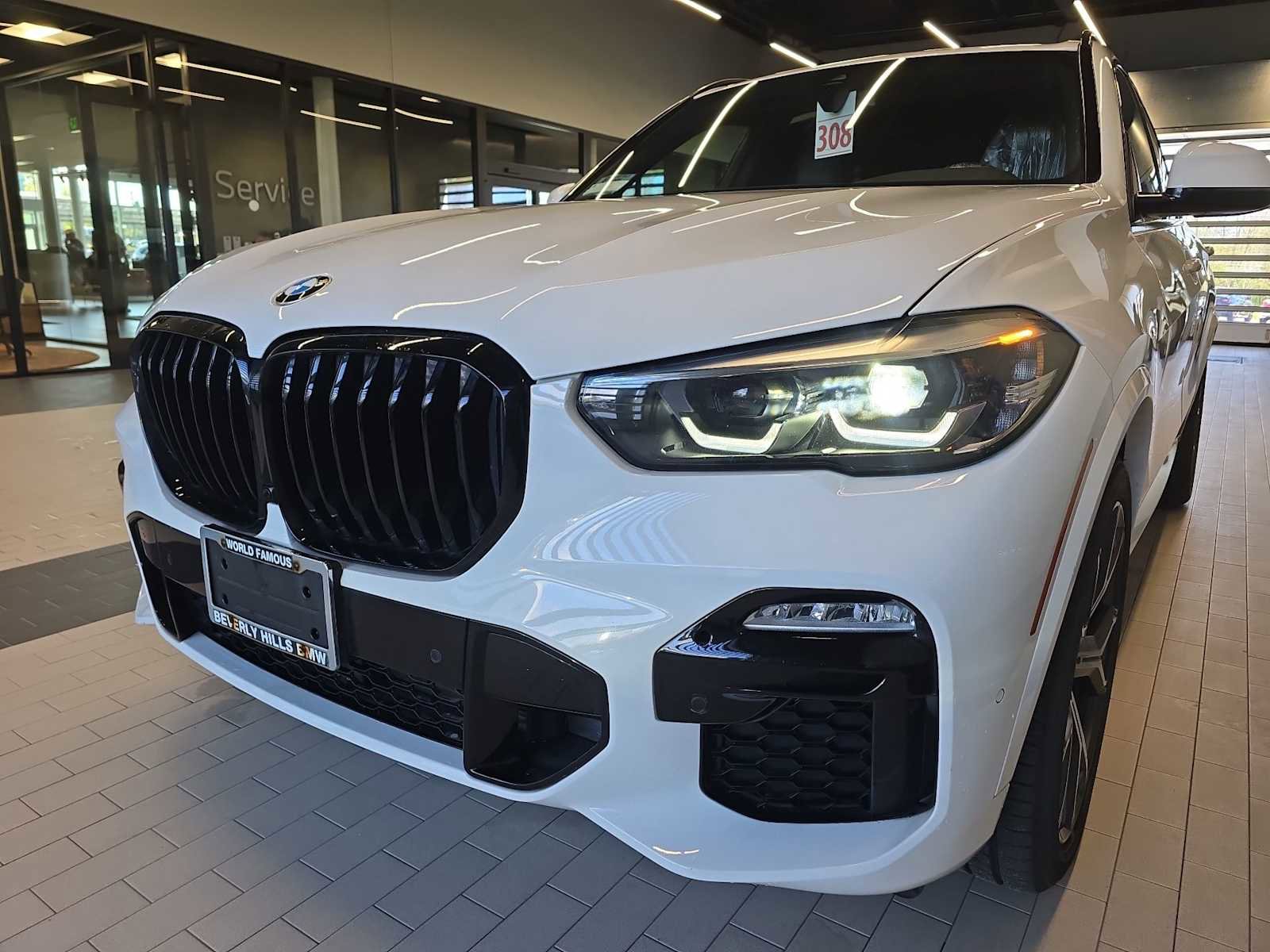 Used 2020 BMW X5 xDrive40i w/ M Sport Package AWD/4WD image 1