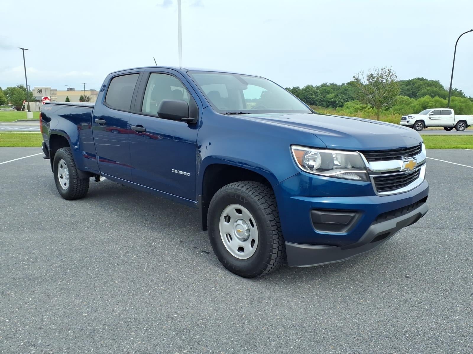 Certified 2019 Chevrolet Colorado W/T w/ WT Convenience Package AWD/4WD image 3