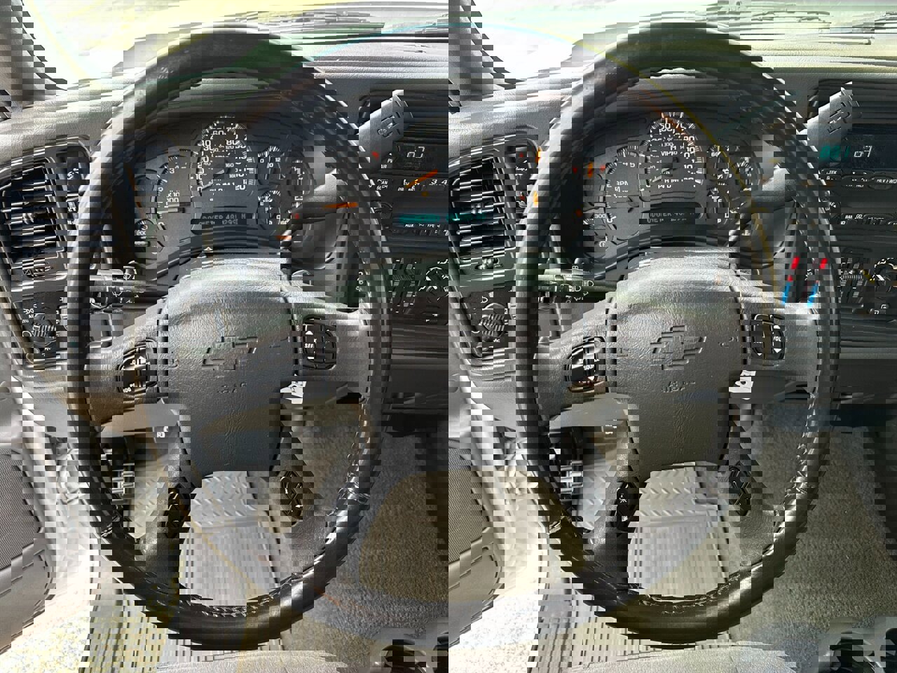 Used 2007 Chevrolet Silverado 2500 LT w/ Heavy-Duty Power Package image 16