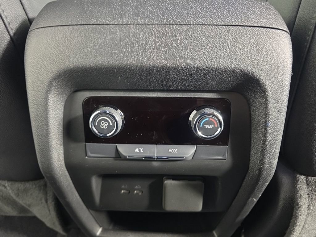 New 2025 Chevrolet Traverse LT w/ Enhanced Driving Package image 37