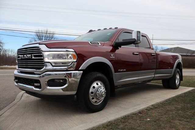 Used 2019 RAM 3500 Laramie image 9