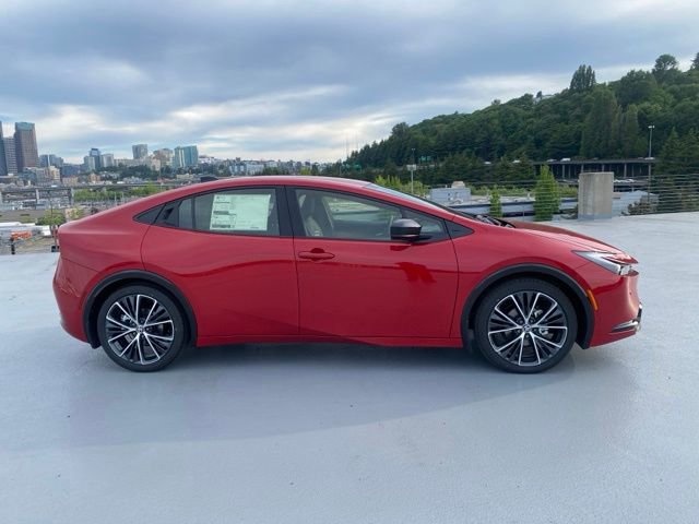 New 2026 Toyota Prius XLE FWD image 3