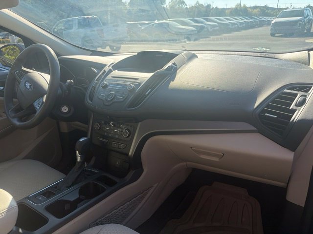 Used 2017 Ford Escape SE FWD image 19