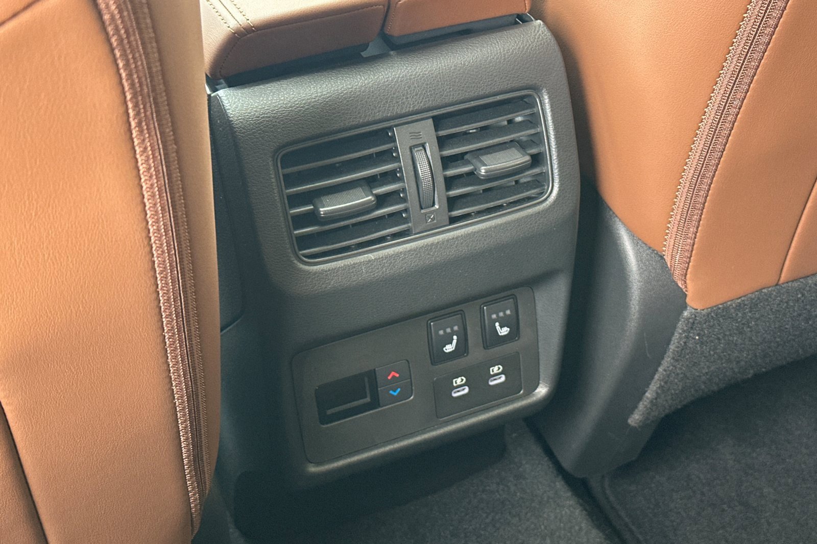 Certified 2024 Nissan Rogue Platinum w/ Platinum Premium Package image 14