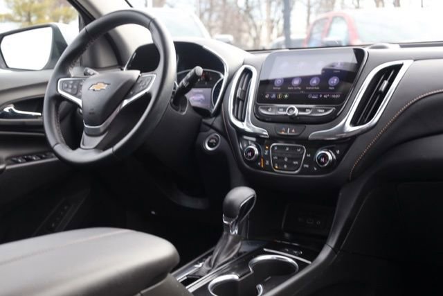 Used 2023 Chevrolet Equinox Premier image 34