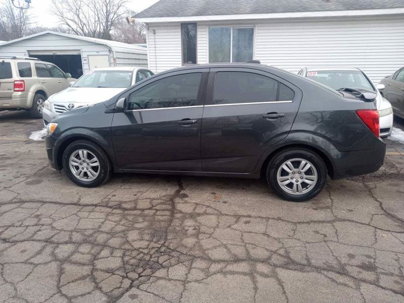 Used 2016 Chevrolet Sonic LT FWD image 3