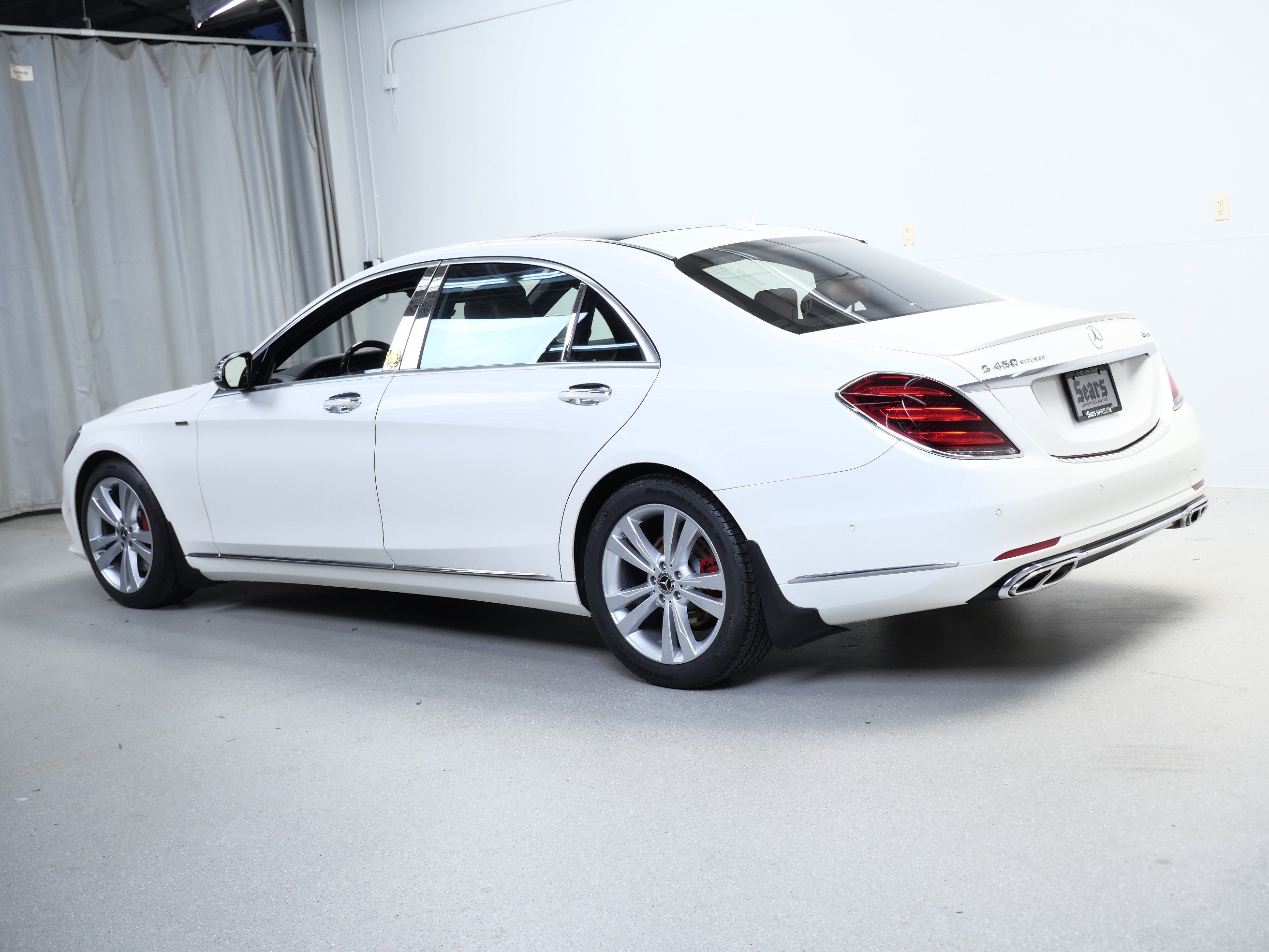 Used 2018 Mercedes-Benz S 450 4MATIC Sedan w/ Premium Package image 11