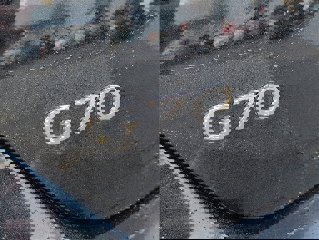 Used 2022 Genesis G70 3.3T image 10