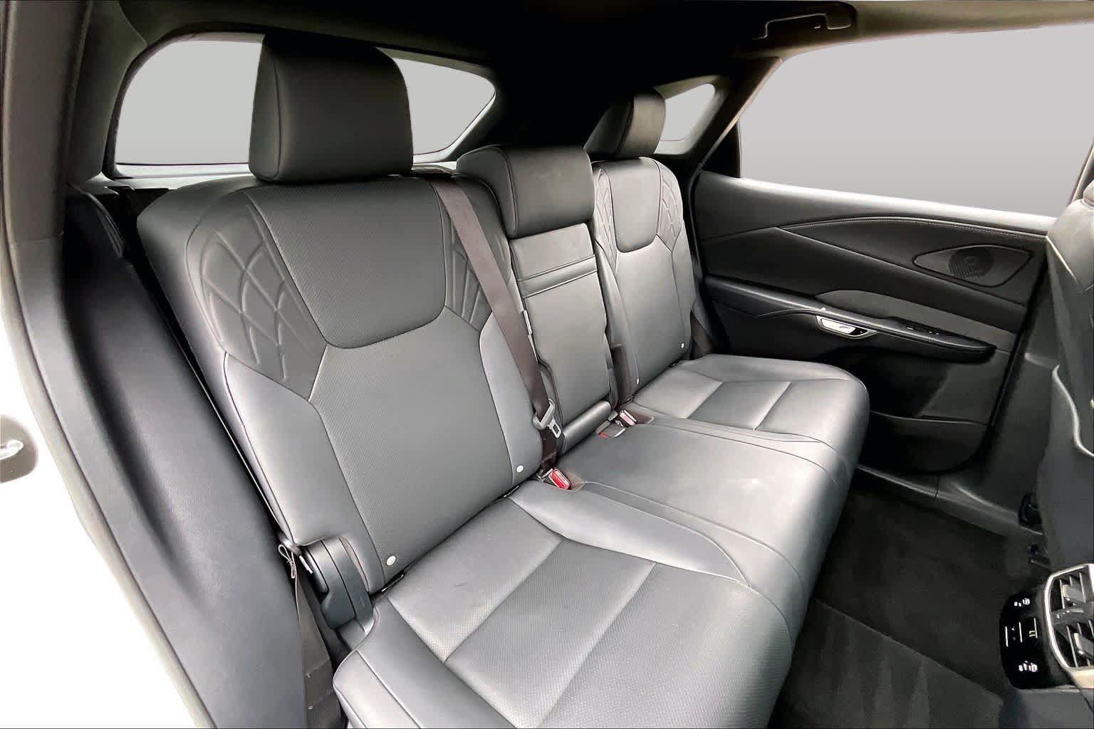 Used 2025 Lexus RX 350 Premium w/ Accessory Package (K3) FWD image 17