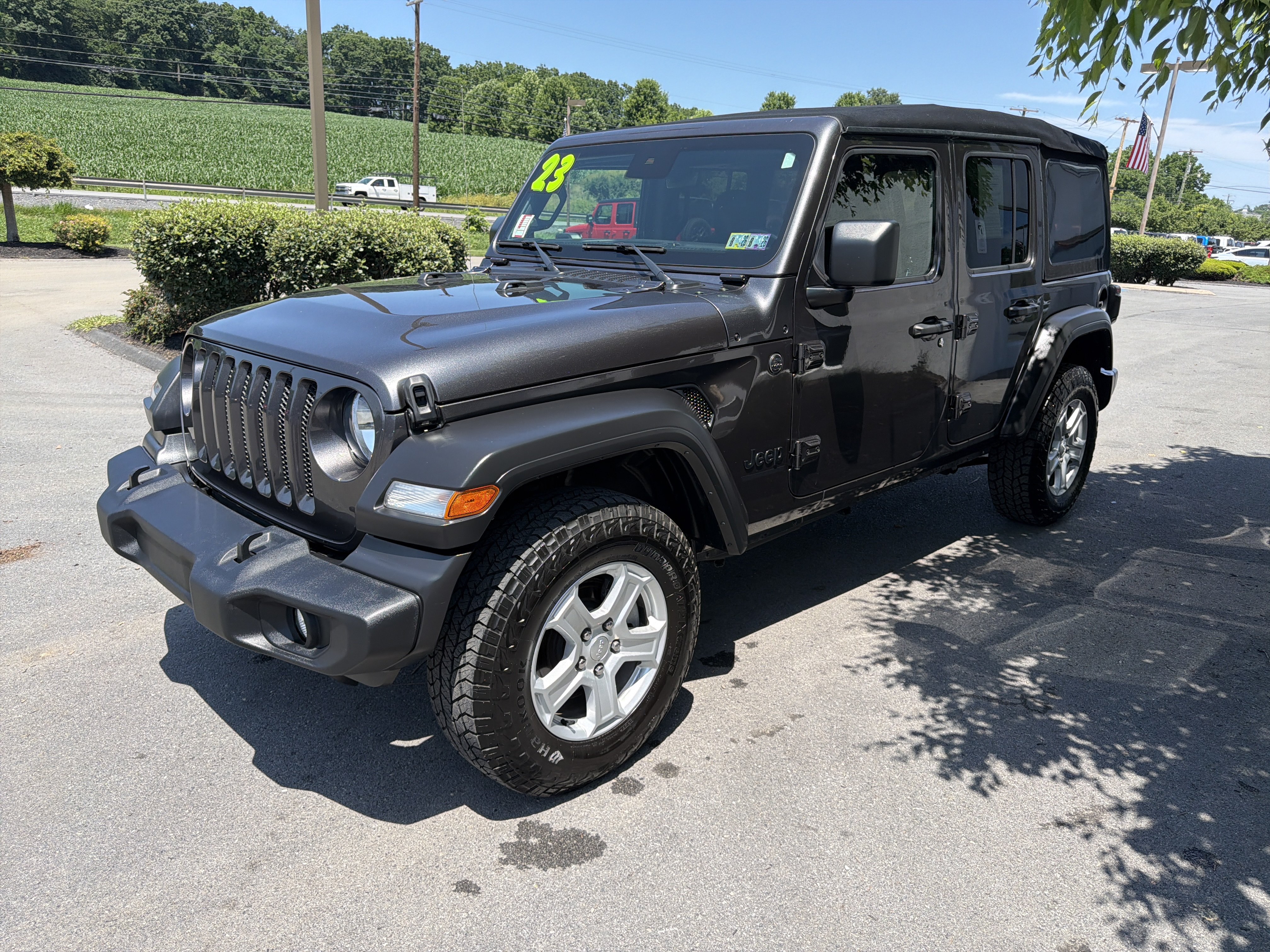 Used 2023 Jeep Wrangler Unlimited Sport AWD/4WD image 8