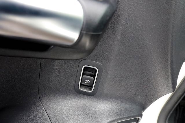 Used 2021 Mercedes-Benz GLA 250 4MATIC image 39