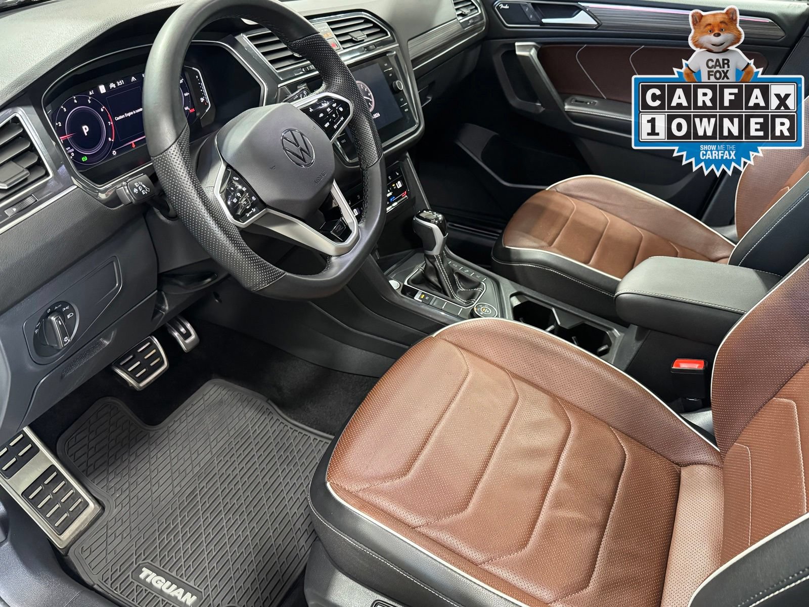 Used 2024 Volkswagen Tiguan SEL R-Line AWD/4WD image 16
