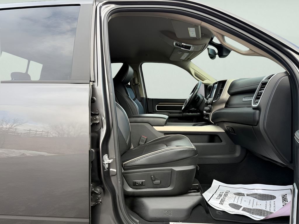 Used 2022 RAM 2500 Laramie image 32