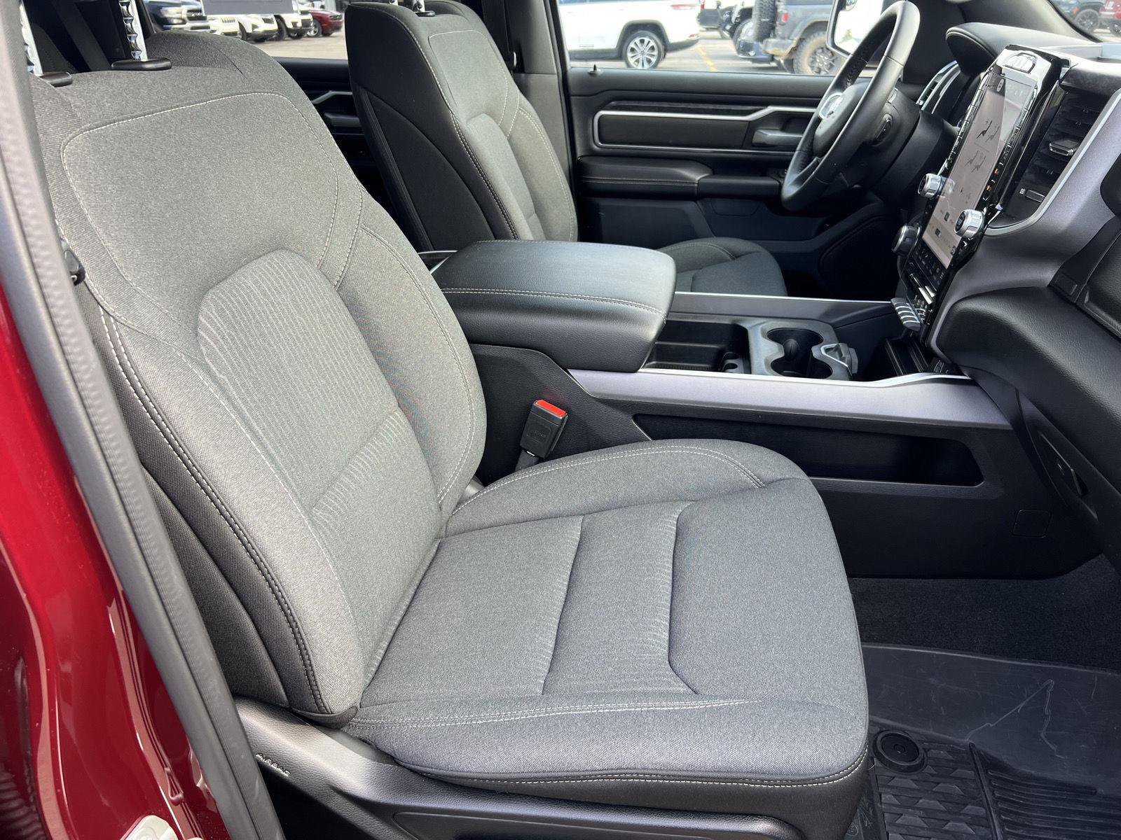 Used 2023 RAM 1500 Big Horn AWD/4WD image 35