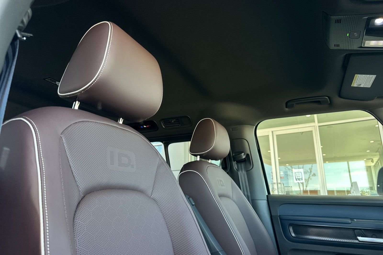 New 2025 Volkswagen ID. Buzz Pro S RWD image 18