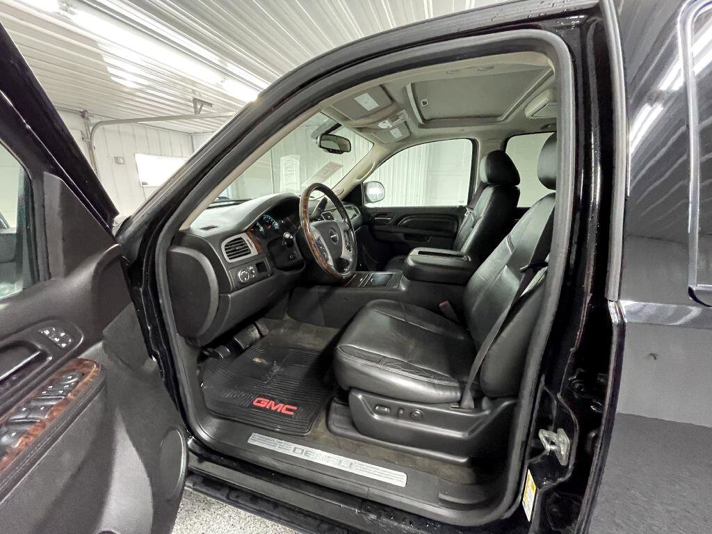 Used 2012 GMC Yukon XL Denali image 5