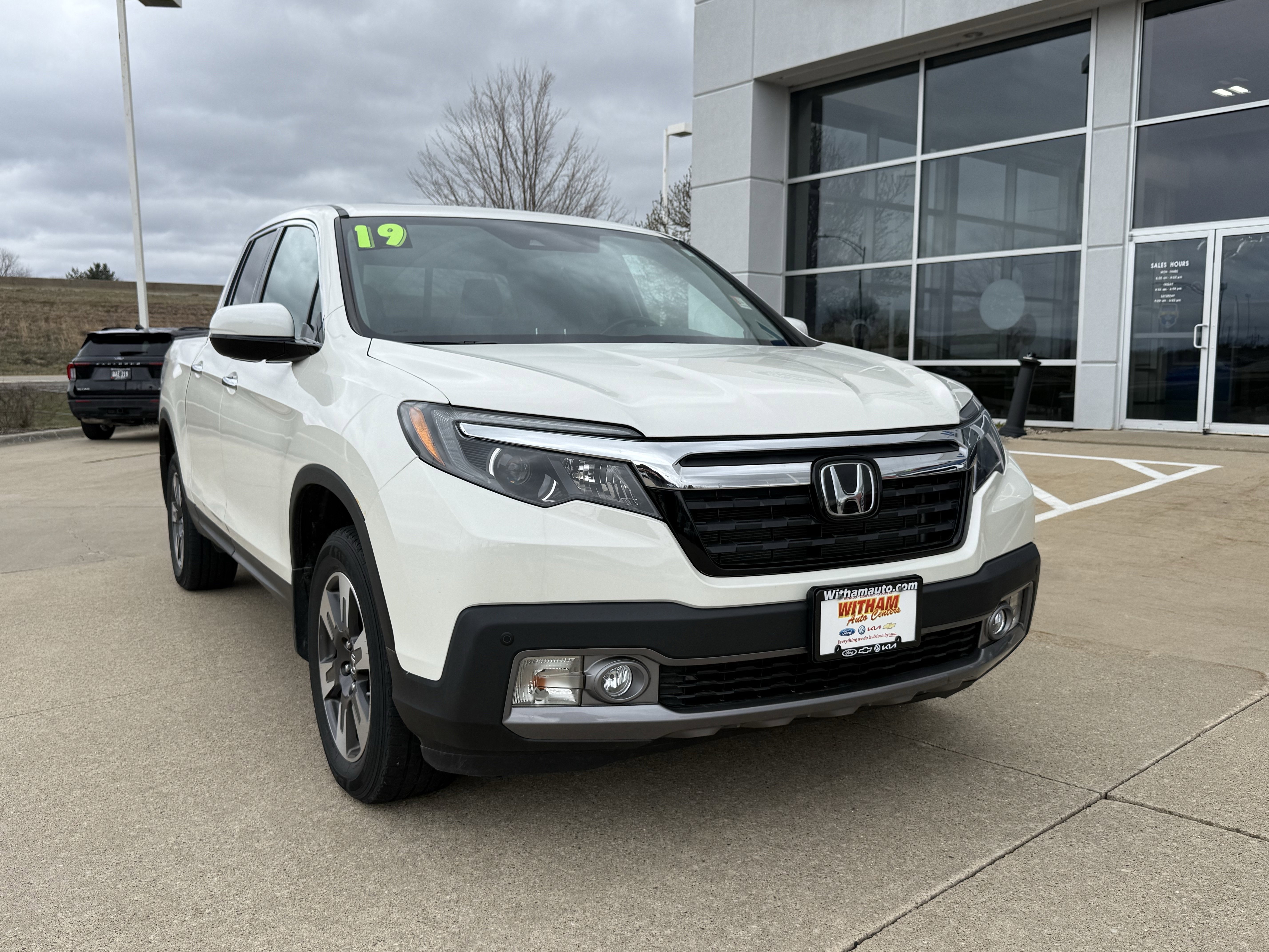 Used 2019 Honda Ridgeline RTL-E image 2