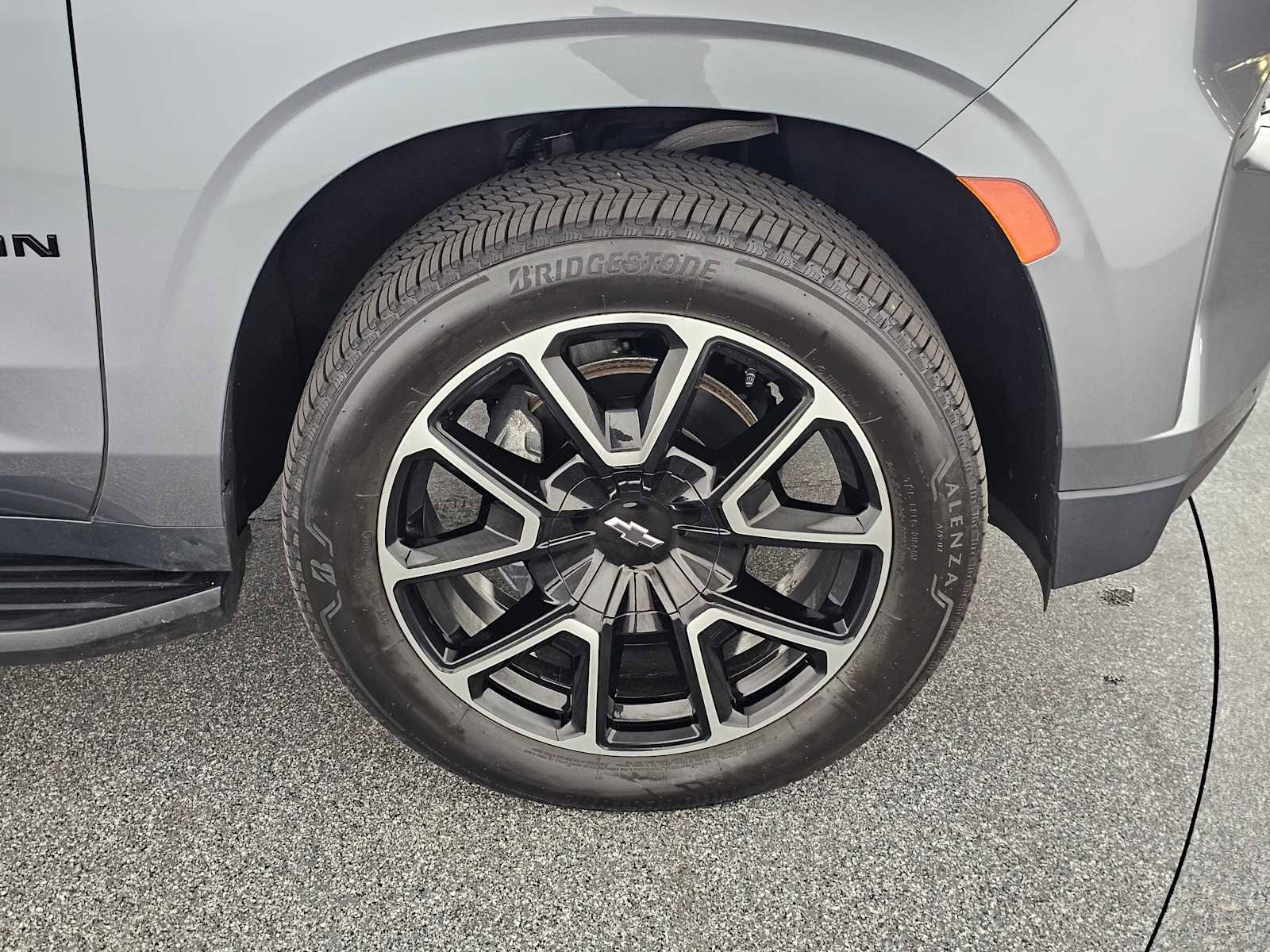 Used 2021 Chevrolet Suburban RST w/ Luxury Package image 9