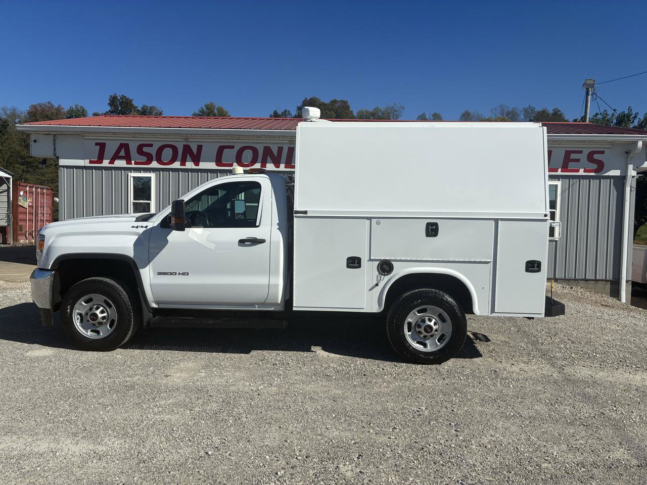 Used 2017 GMC Sierra 3500 4x4 Regular Cab image 1