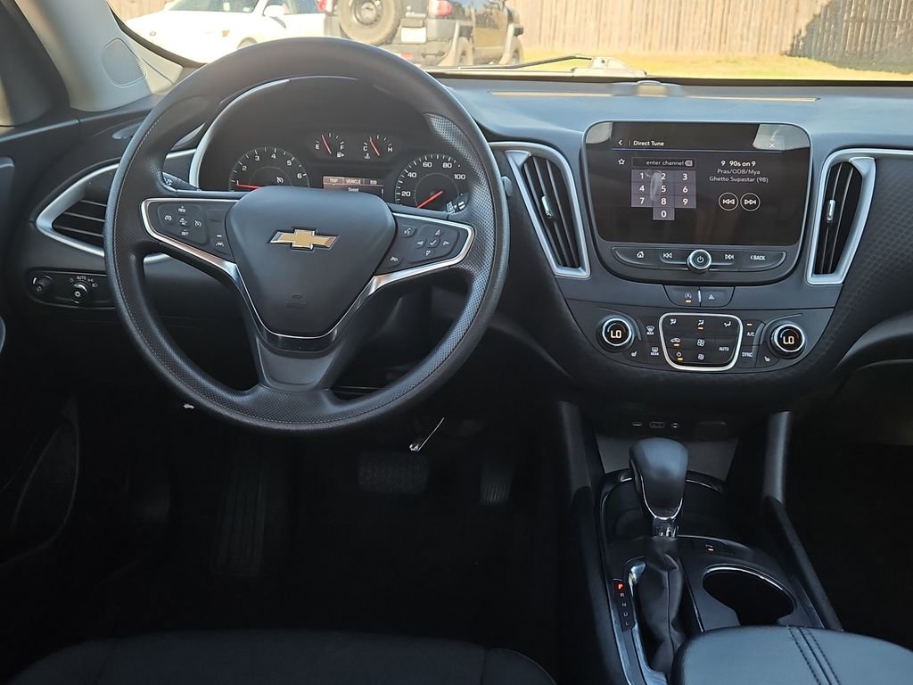 Used 2024 Chevrolet Malibu LT image 17