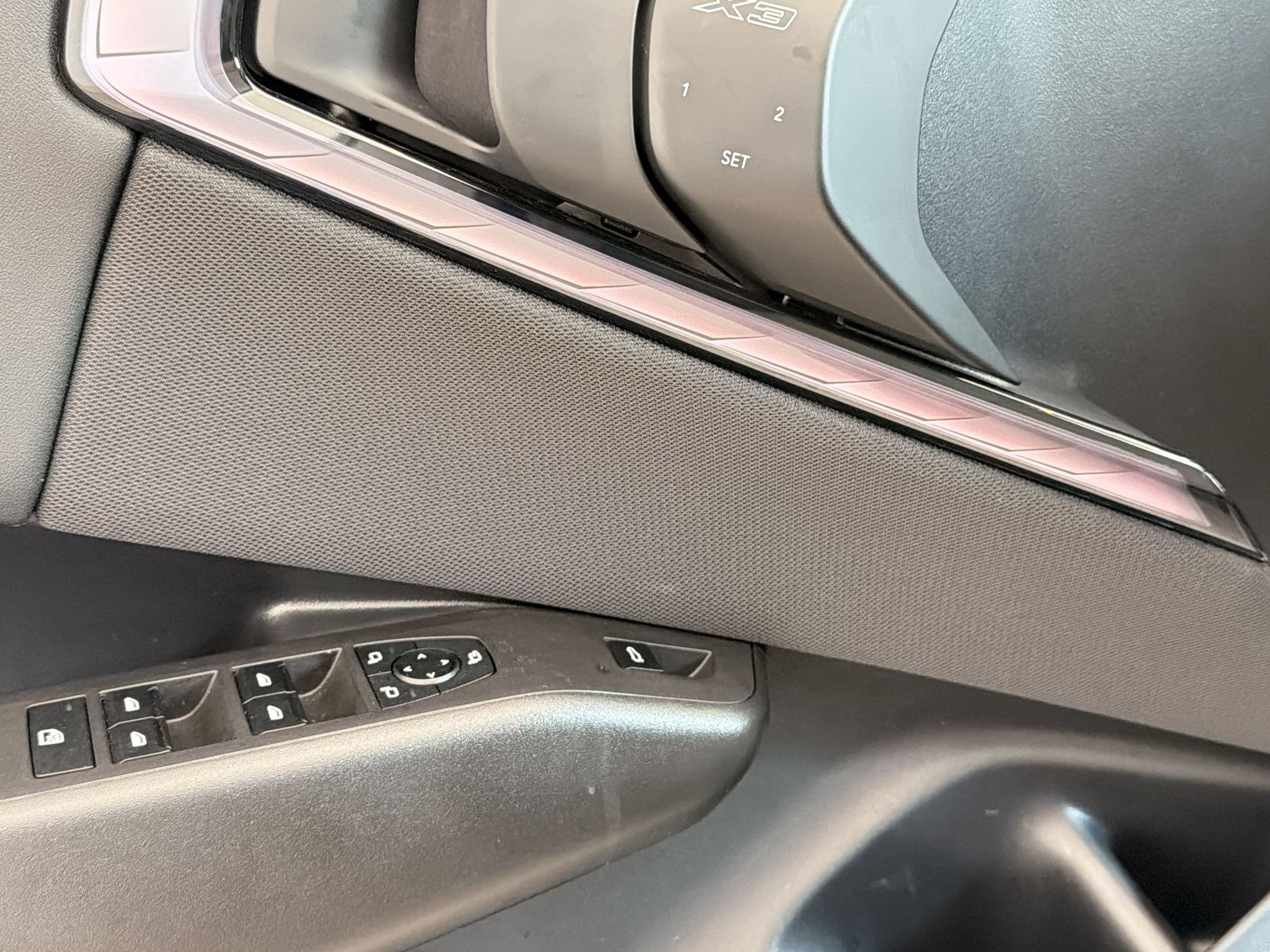 Used 2025 BMW X3 xDrive30i w/ Premium Package image 23