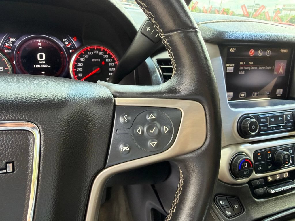 Used 2015 GMC Yukon XL Denali w/ Touring Package AWD/4WD image 27