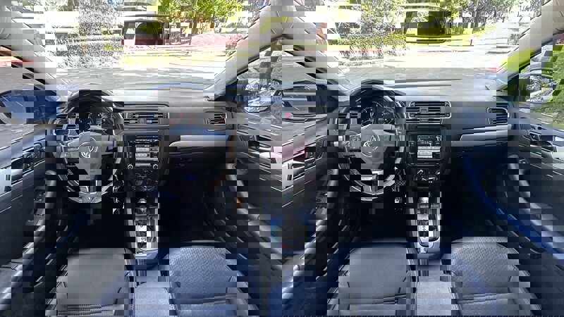 Used 2013 Volkswagen Jetta SE image 12