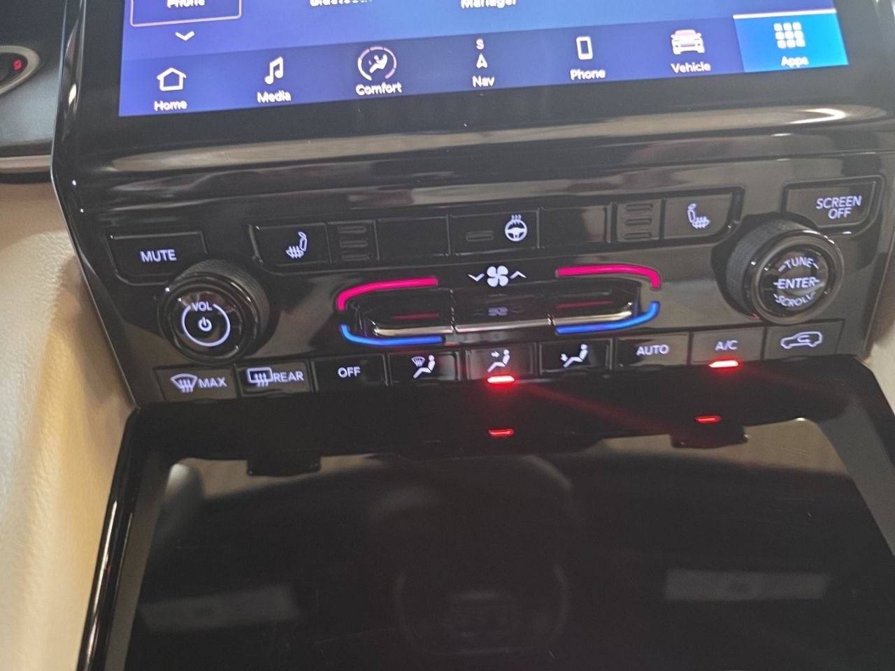 Used 2023 Jeep Grand Cherokee Limited RWD image 19
