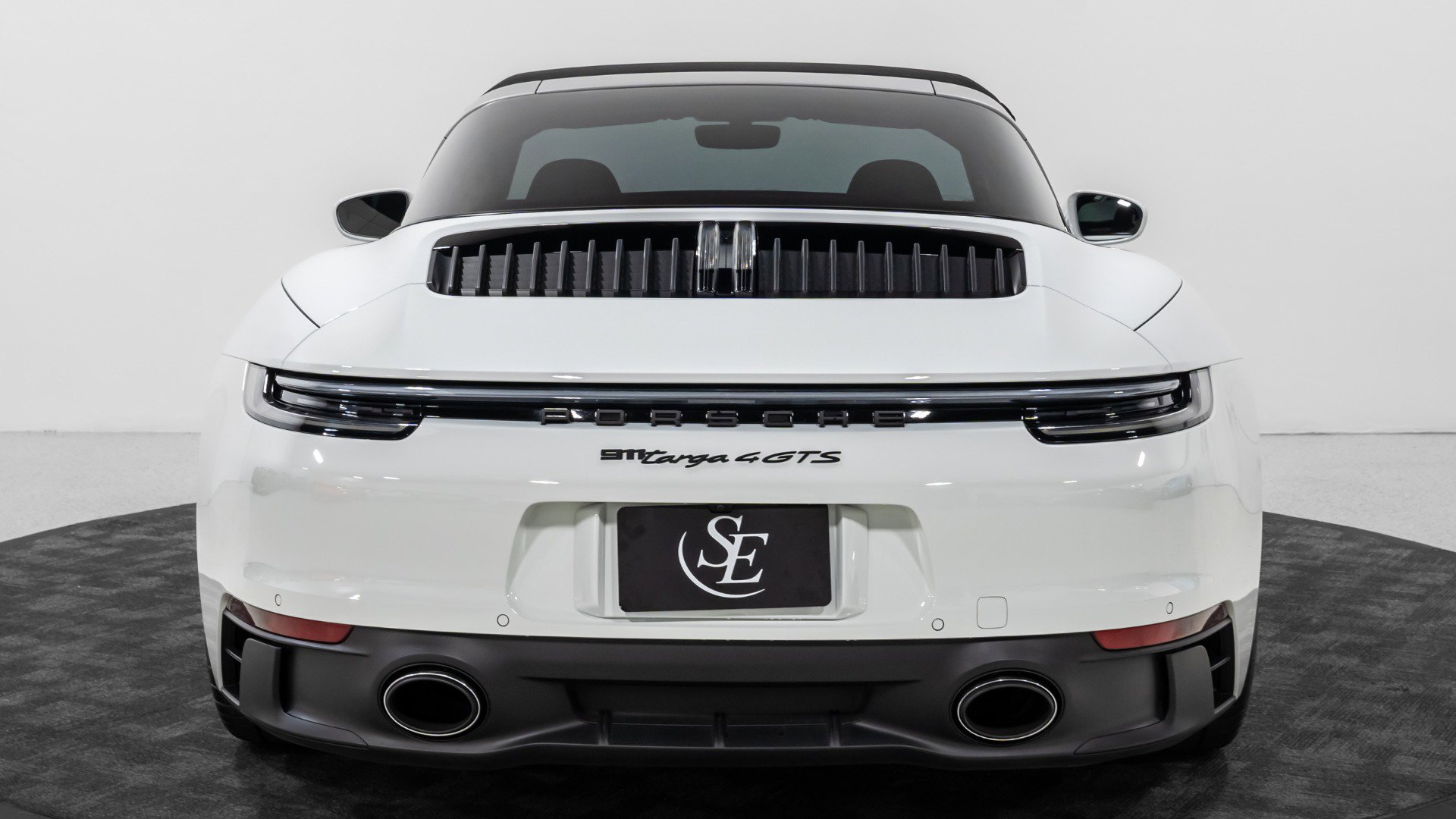 Used 2024 Porsche 911 Targa 4 GTS image 18