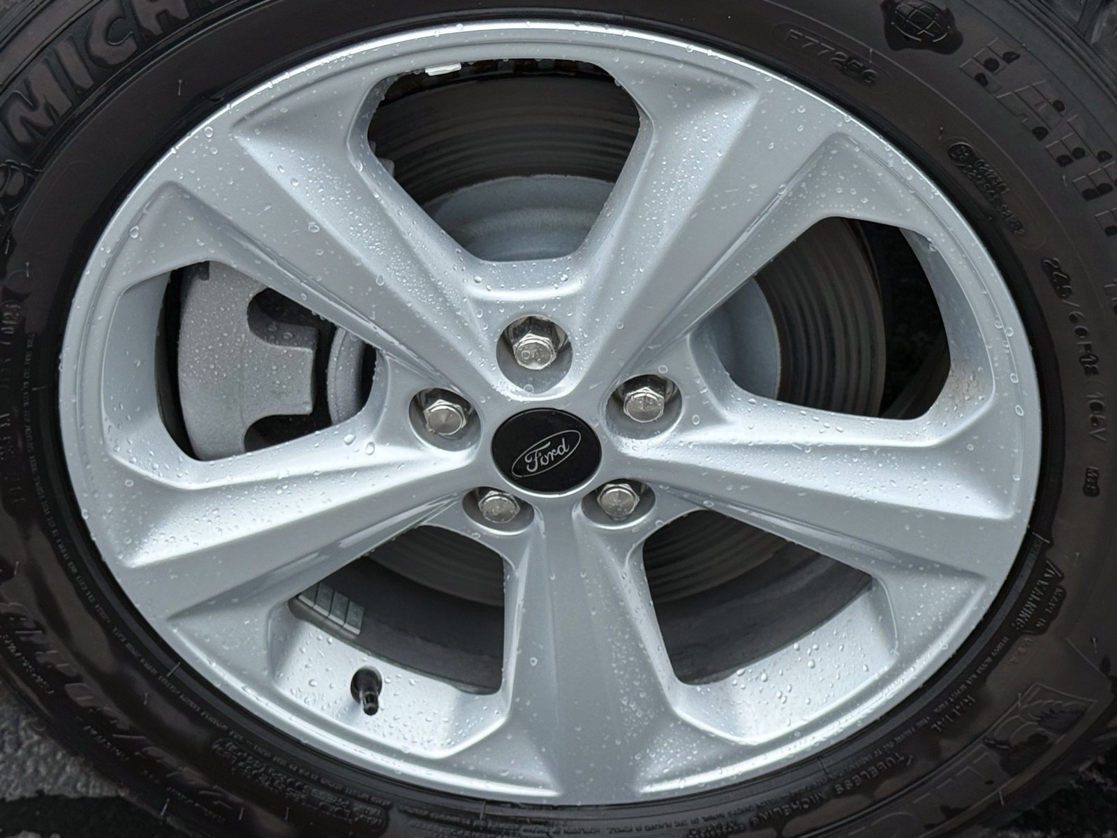 Used 2024 Ford Edge SE AWD/4WD image 9