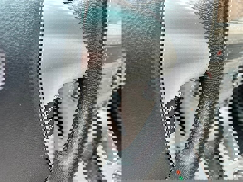 Used 2011 Toyota Highlander SE image 30