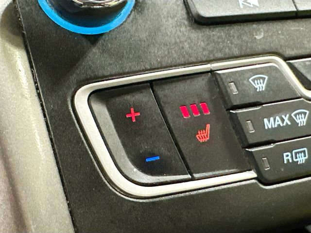 Used 2017 Ford Fusion SE w/ Fusion SE Technology Package FWD image 19