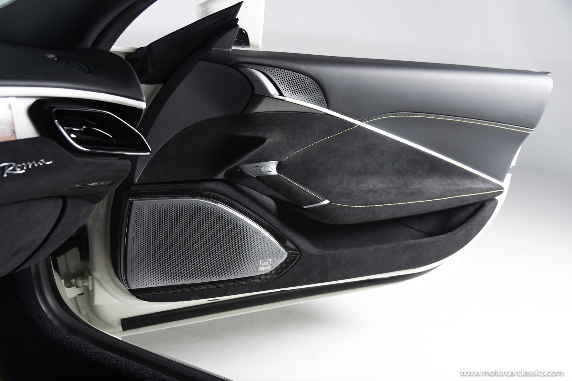 Used 2024 Ferrari Roma image 30