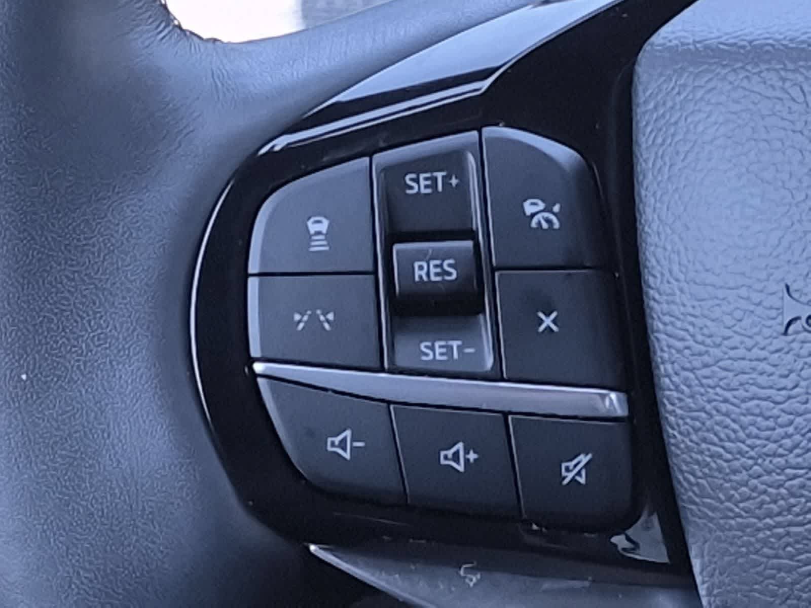 Used 2025 Ford Explorer Platinum w/ Ultimate Package AWD/4WD image 25
