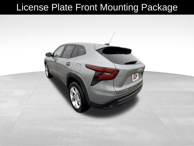 Used 2024 Chevrolet Trax LS w/ LS Convenience Package FWD image 5
