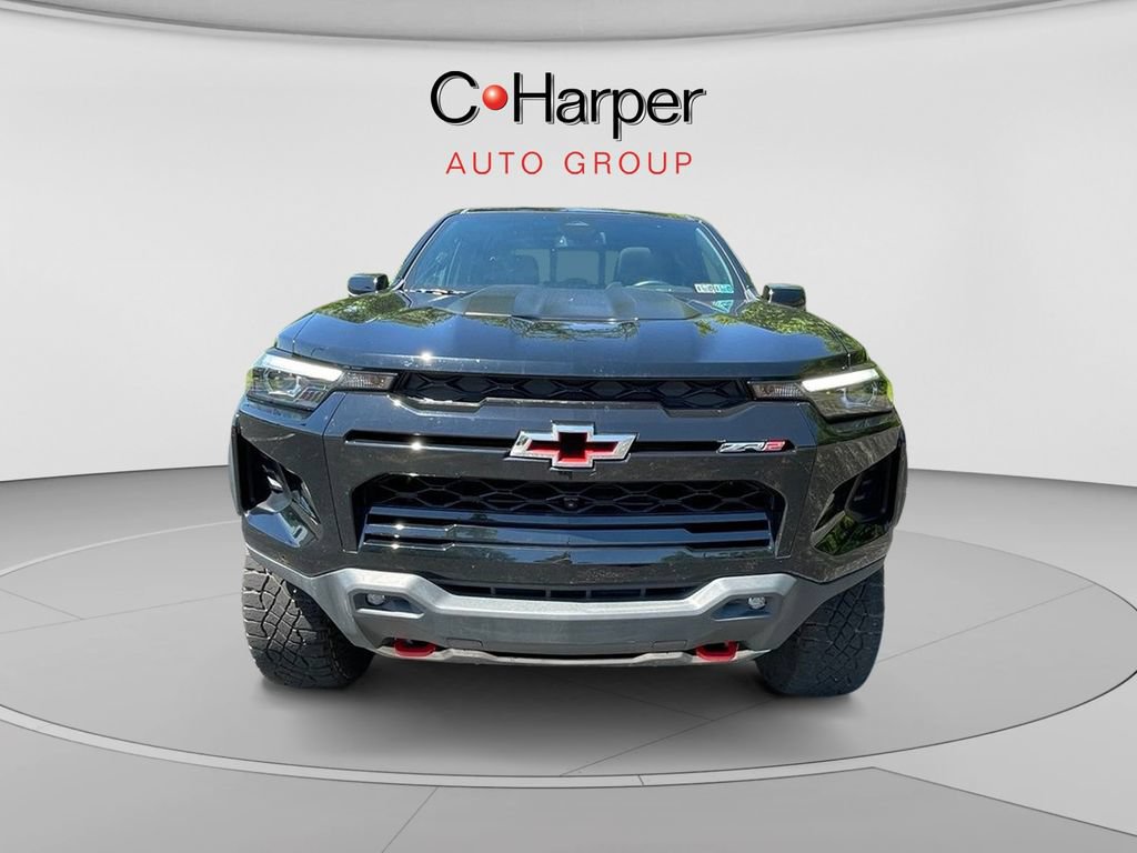 Used 2024 Chevrolet Colorado ZR2 w/ Technology Package AWD/4WD image 8