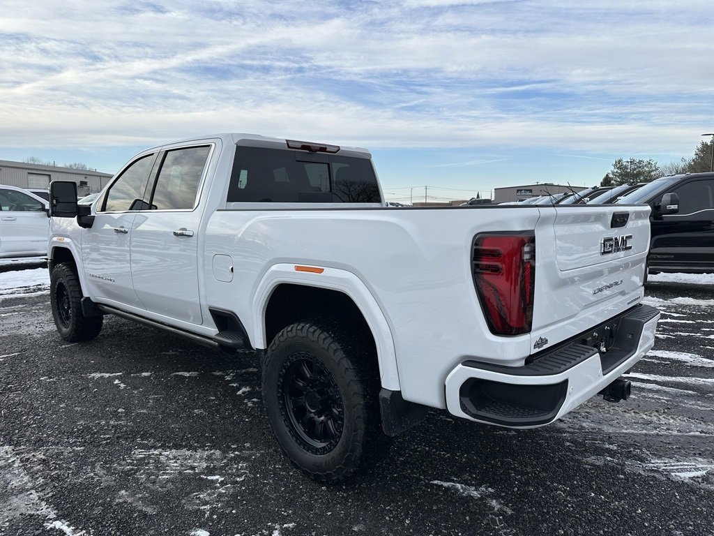 Used 2025 GMC Sierra 3500 Denali Ultimate image 13