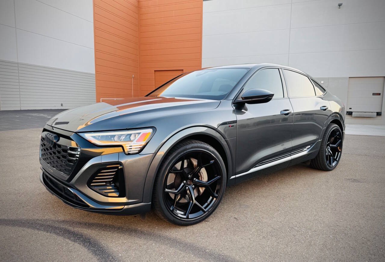 Used 2024 Audi Q8 e-tron Premium AWD/4WD image 3