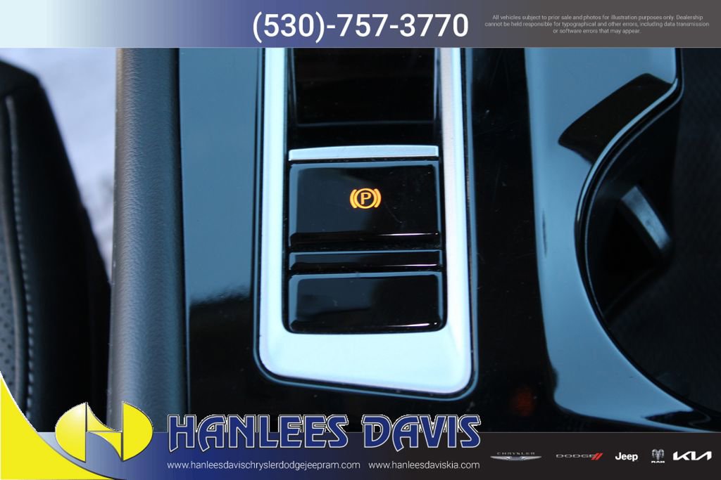 Used 2024 Volkswagen Atlas SE image 23
