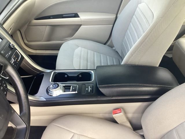Used 2019 Ford Fusion SE image 26