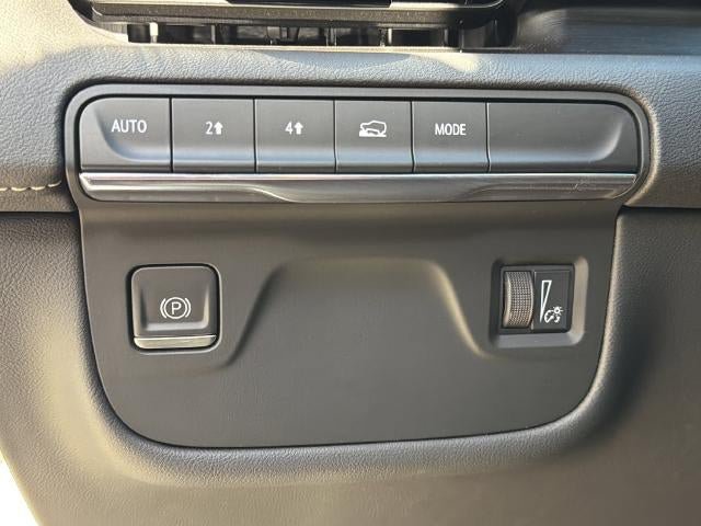 Certified 2023 Cadillac Escalade Premium Luxury w/ LPO, Radiant Package AWD/4WD image 37