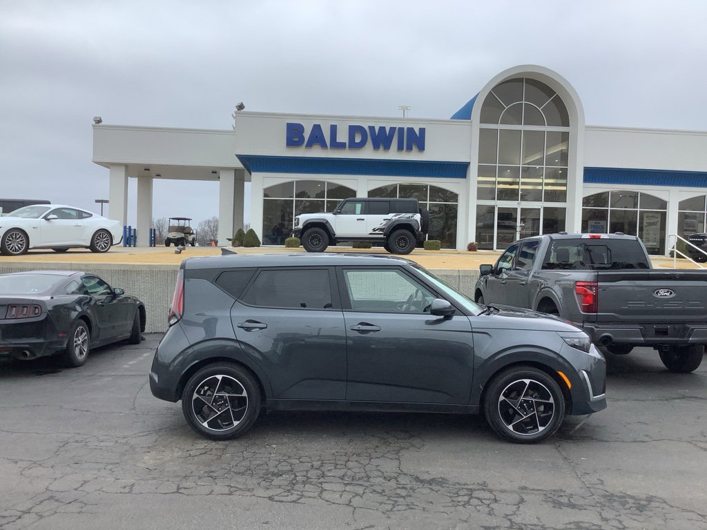 Used 2024 Kia Soul EX image 8
